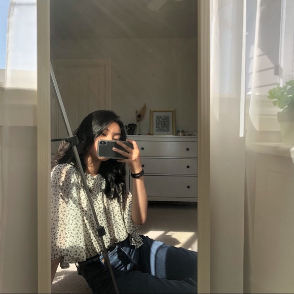 MEET YOUR POSHER!! - Picture 1 of 2